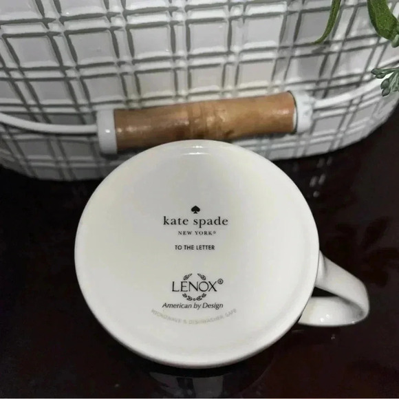 Kate Spade Lenox To the Letter Black & Pink
Striped "B" Mug 12 oz Cup - Picture 6 of 6